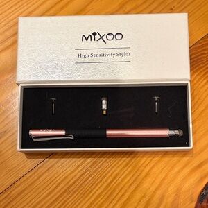 Mixoo High Sensitivity Stylus Pen in Pink and Black